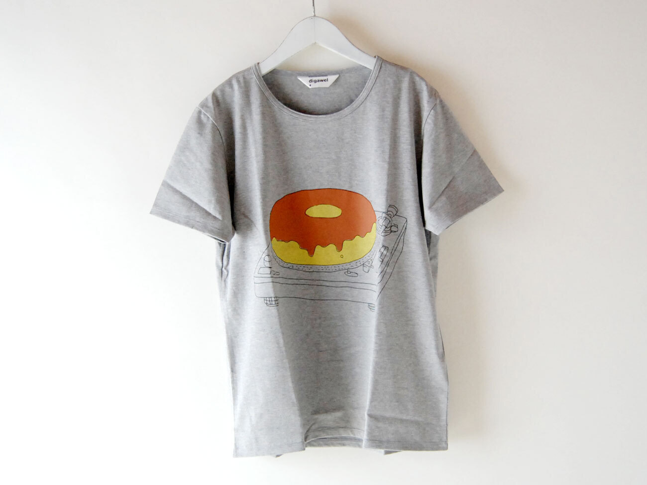 DIGAWEL T-SHIRT 1 DOUGHNUTS