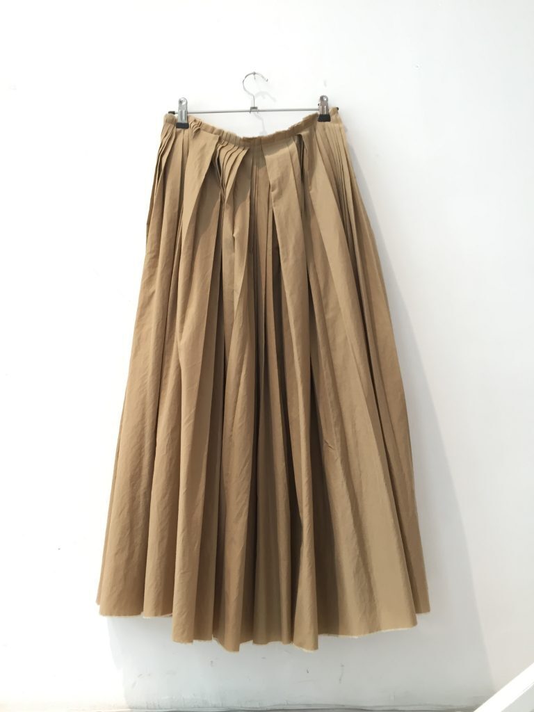 humoresque random tuck skirt