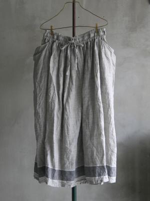 Vlas Blomme パネルライン タックポケットスカート