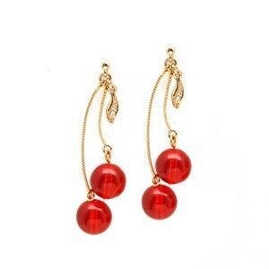 Grosse Glace Cherry ピアス