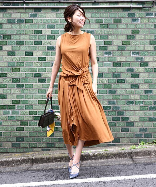 AMERI KNOT CUT DRESS