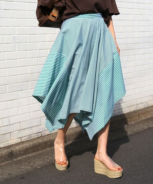 AMERI STRIPE HEM SKIRT
