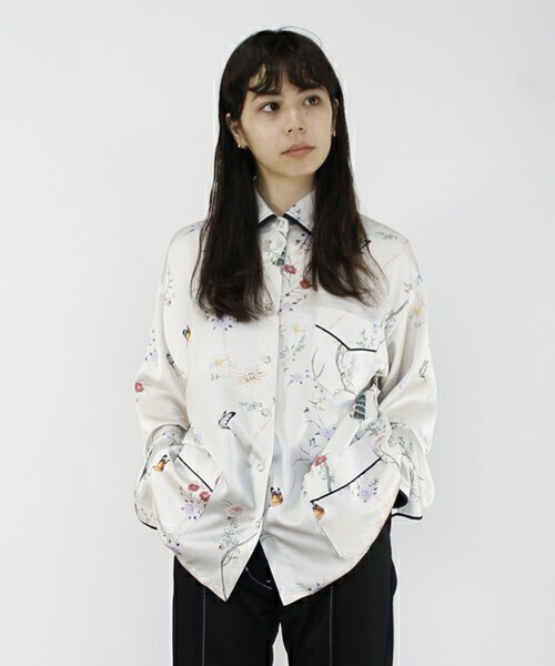 made in HEAVEN NEW BOND STREET / Bell S 総柄サテンシャツ