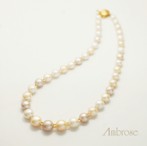 Ambrose 湖水ボタン・マルチK18パールネックレス