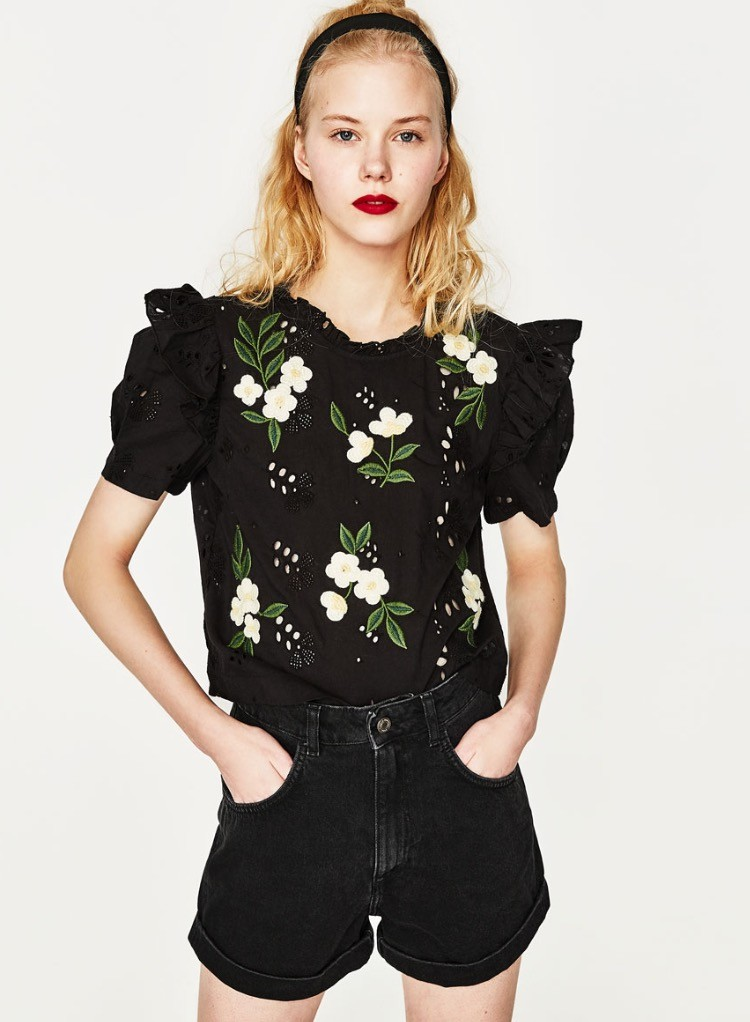 ZARA デイジー刺繍入りトップス