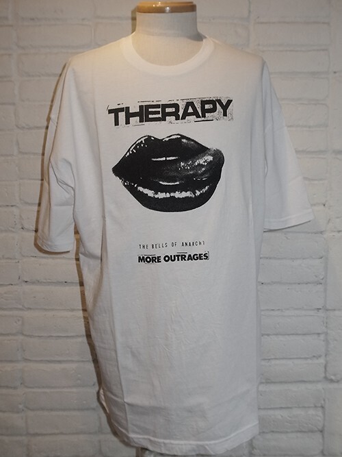 DIET BUTCHER SLIM SKIN Therapy over T-shirt