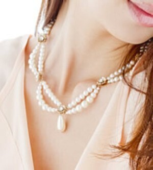 raffia Jewel Casket MUSEE necklace