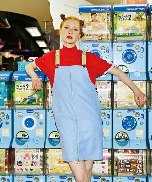 Aymmy in the batty girls FOSTER オーバーオールスカート