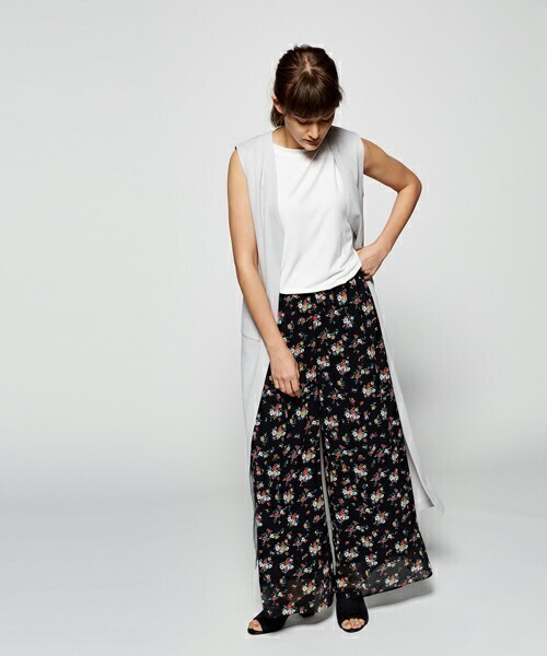 AZUL by moussy フラワー柄シフォンPT