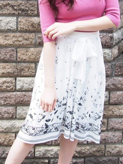 BE RADIANCE 花柄シフォンフィッシュテールスカート