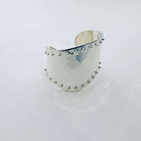 R.ALAGAN STUDD CUFF