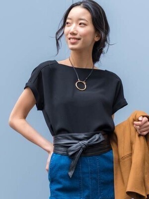 TONAL バックチャームフレンチスリーブブラウ