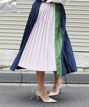 AMERI COLOR DOCKING PLEATS SKIRT