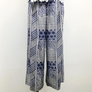 VIVIENNE TAM 爽やかな刺し子模様の刺繍パンツ