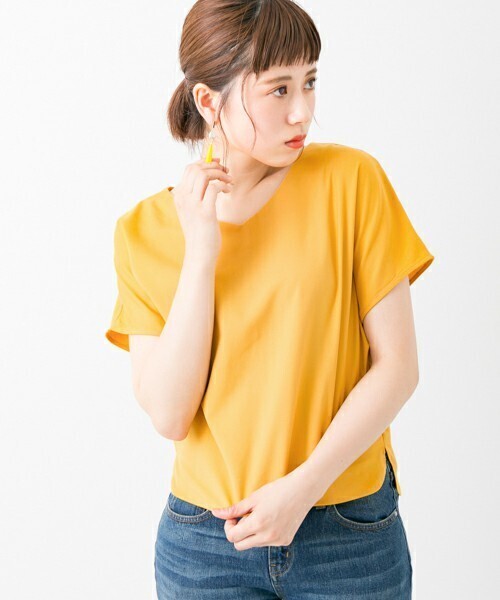 SENSE OF PLACE by URBAN RESEARCH Vネックブラウス