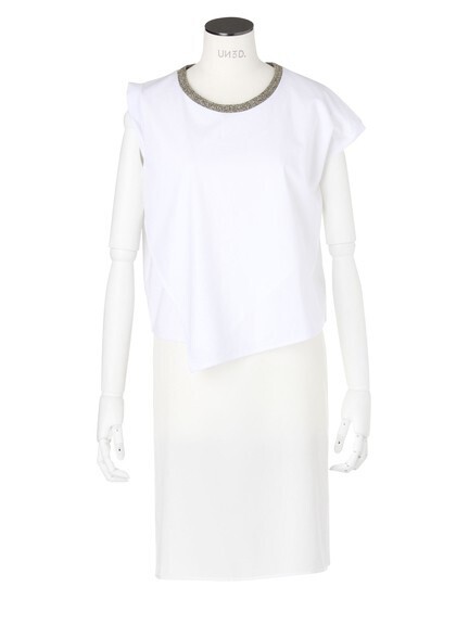 UN3D. NECK GLOSSY TOP