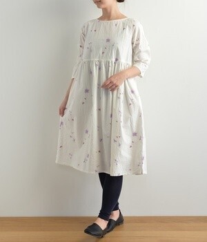 CALINER ポプリン花柄プリント7分袖ワンピース