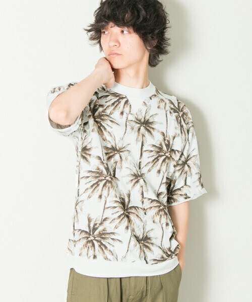 URBAN RESEARCH ボタニカルプリントSWEAT TEE