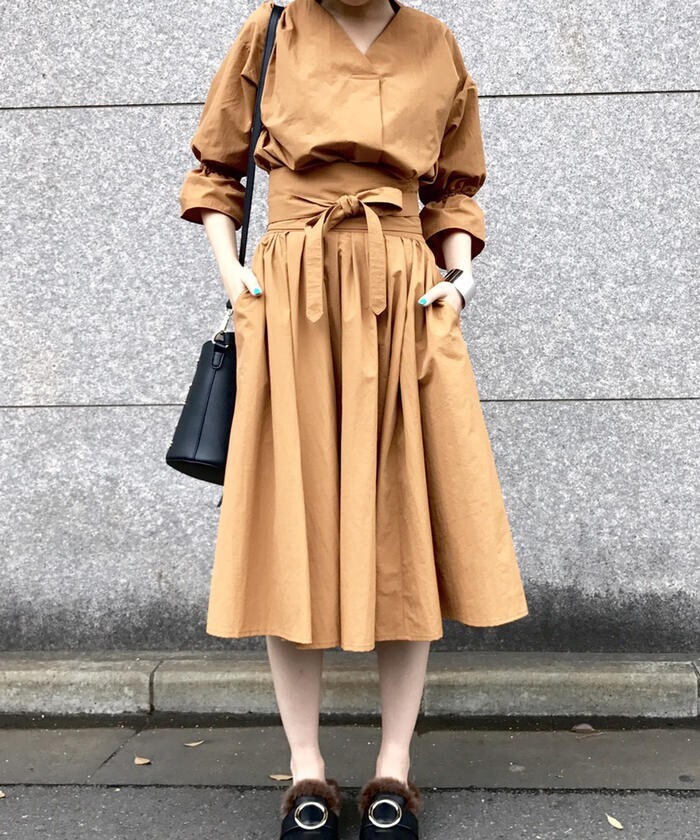 MEW'S REFINED CLOTHES 9カラーサッシュ付きスカート