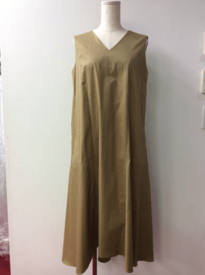 trois 【T171-85003】trois/後ろリボンVネックワンピース