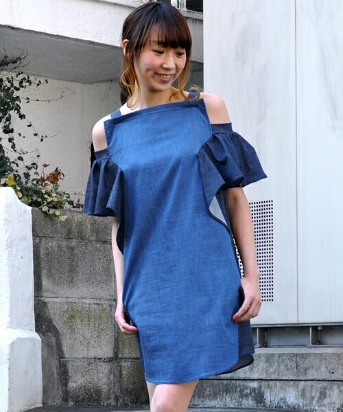 avie デニムミックス　オフショルドレス