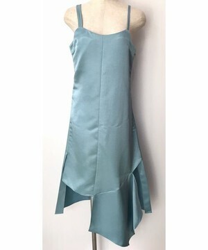 lilLilly サテンカッティングドレス