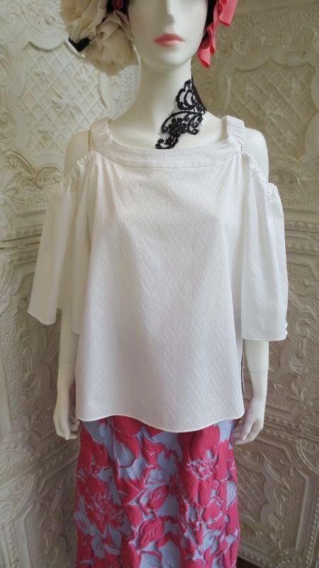 4298 SHIZUKA KOMURO HERRINGBONE JACQUARD OFF SHOULDER BLOUS