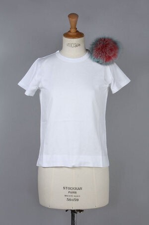 Tu es mon TRESOR Shoulder ride fur pompon T-shirt