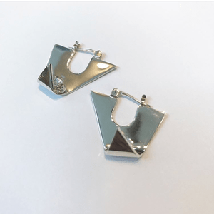 e.m シルバー ピアス