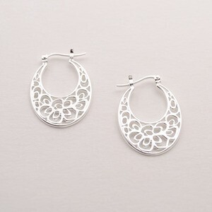 LEMONTREE ラウンド透かしデザインピアス