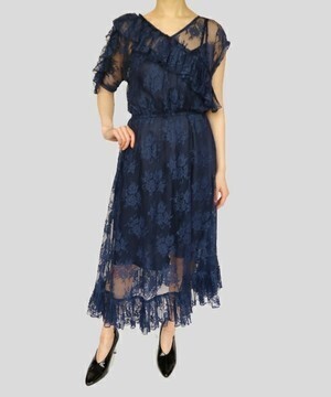 AULA AILA PLEATS LACE DRESS