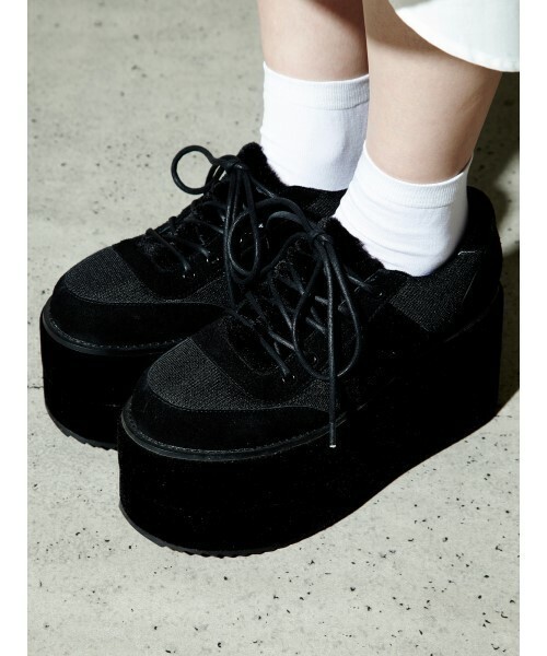 PAMEO POSE CHIMERA SHOES