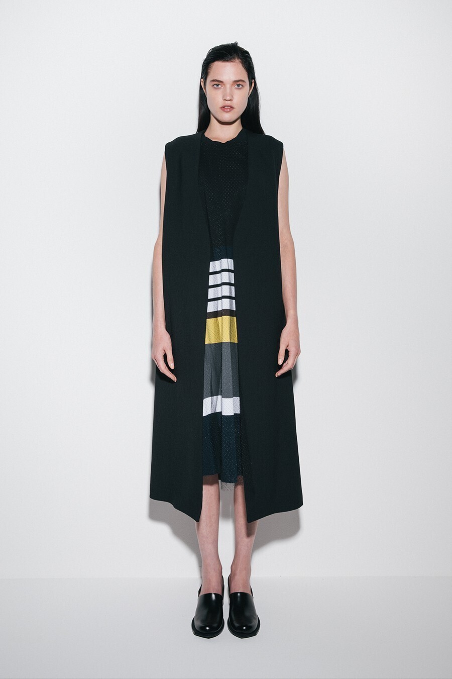 ENFOLD VEST