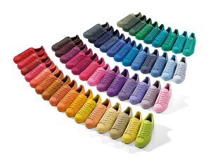 adidas スーパーカラー（Supercolor）