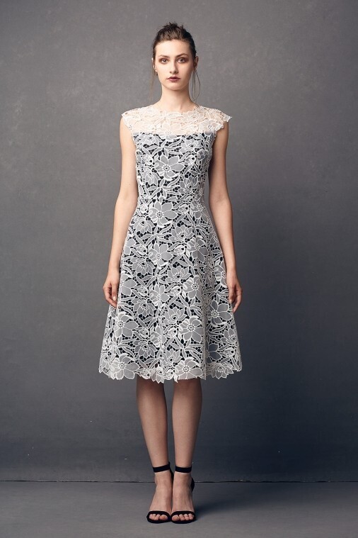 TADASHI SHOJI フラワーレース Aラインミディアムドレス