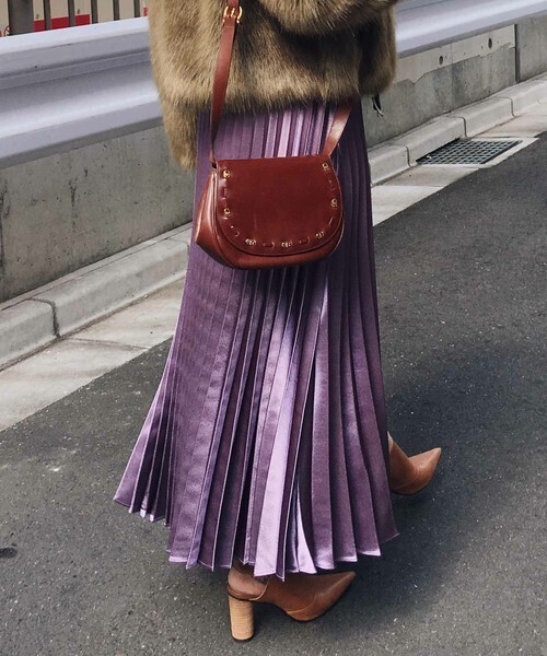 AMERI VINTAGE SHINING PLEATS SKIRT