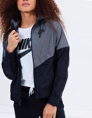 NIKE Windrunner Jacket /ウィンドブレーカー