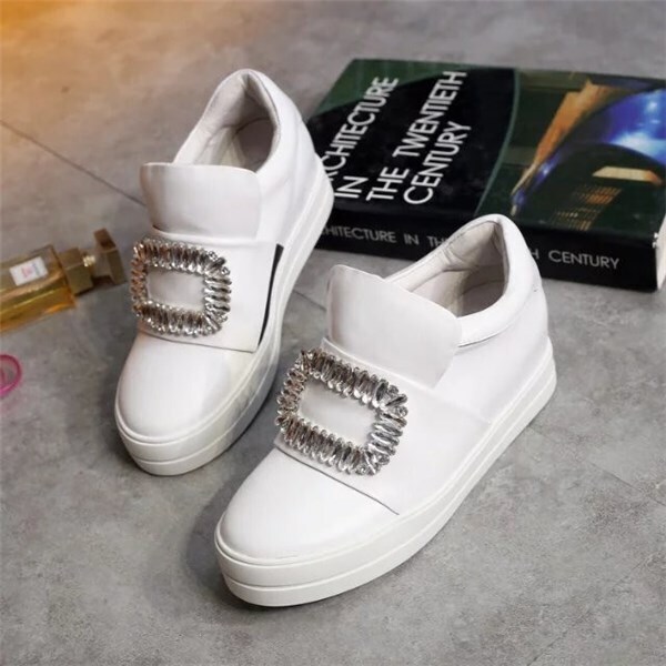 Roger Vivier スニーキー ヴィヴ エンベリッシュド レザー スニーカー