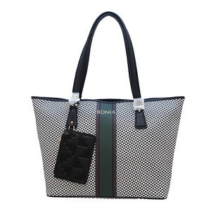 BONIA 幾何学模様トートバッグ トートバッグ