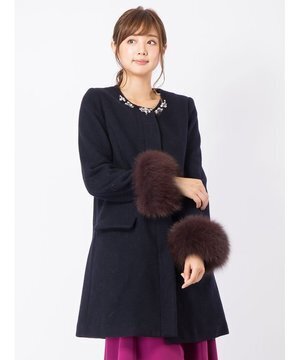 Fabulous Angela 袖フォックスファー付衿ビジュー調ウールコート