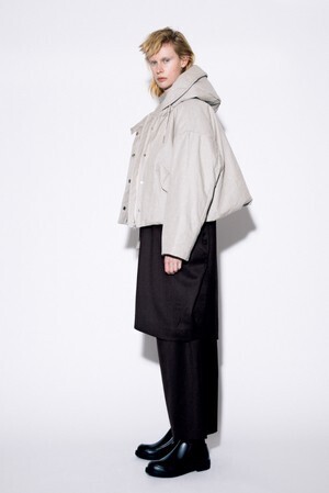 ENFOLD DOWN COAT