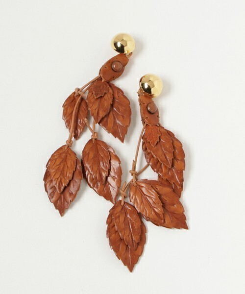 THE Dallas LEAF EARRING