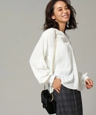 コレカウ | 石田ゆり子さんが民衆の敵で着用されていたブラウス