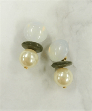 mia trim 【m-110E KAH】アクリルパールイヤリング