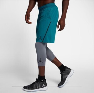 NIKE ジョーダン アルティメイト フライト