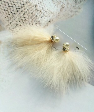 mia trim 【m-096P BE】フェザーピアス