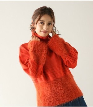 Avan Lily シャギー切替えハイネックニットPO