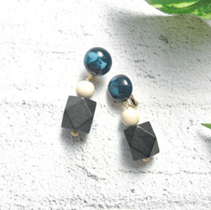mia trim 【m-057E③】ウッドアクリルイヤリング