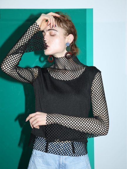 UN3D. HIGH NECK MESH TOP