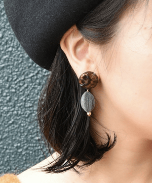 GOLDY 1171014 レトロボタン フロッキー ピアス D